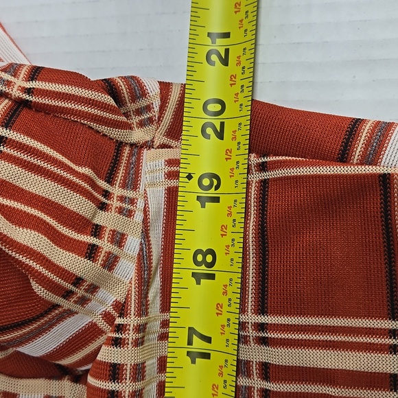 Vintage Plaid Button-Up Shirt - Picture 4 of 8